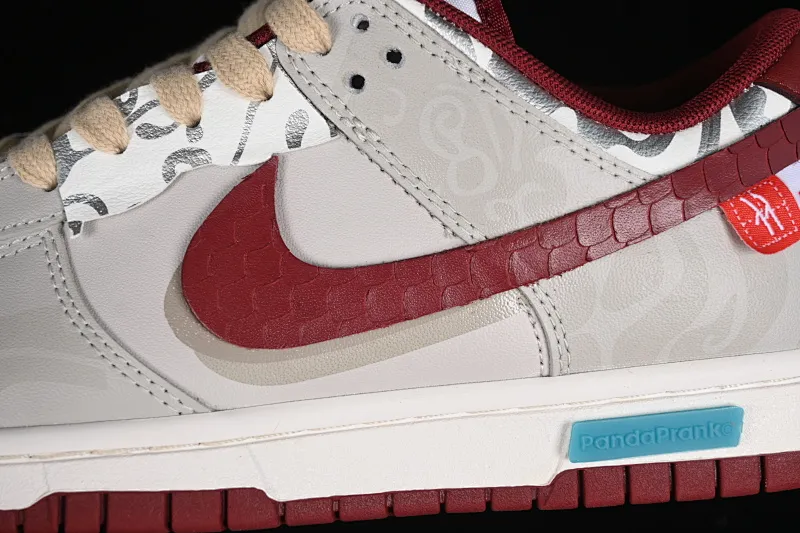 All Categories Nk SB Dunk Series Nk SB Dunk Low Low-top sneakers Nk Dunk Low Panda Prank Year of the Dragon limited team red SB low-top casual sneakers DD1391-601